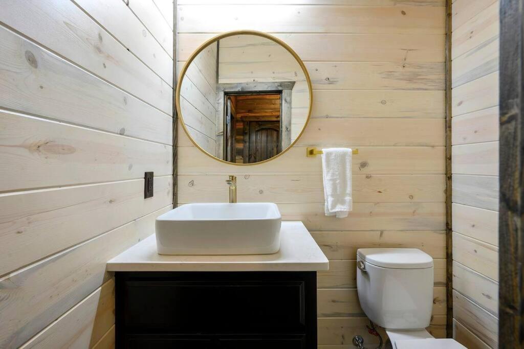 ברוקן בו Ember Skye Cabin - 2 Bdr & Bunk Nook/2.5 Bath מראה חיצוני תמונה